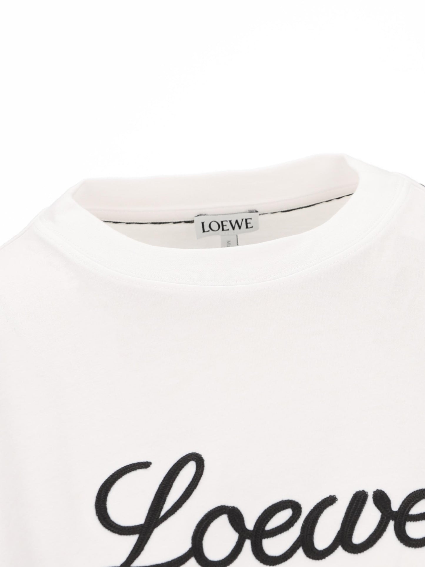 T-Shirt realizzata in cotone. S359Y22XAC 2100 LOEWE