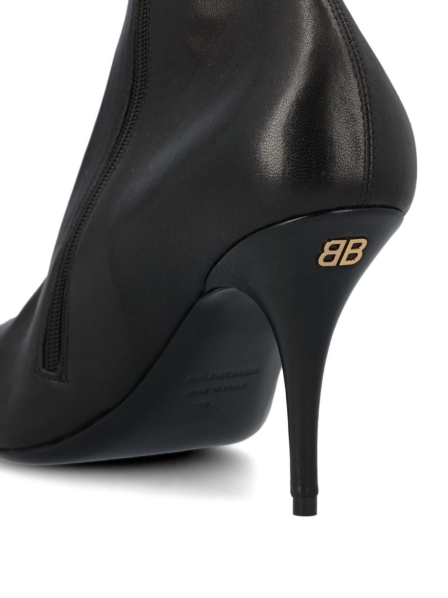 Stivaletti realizzati in pelle. 853387 WB1S11080 BALENCIAGA