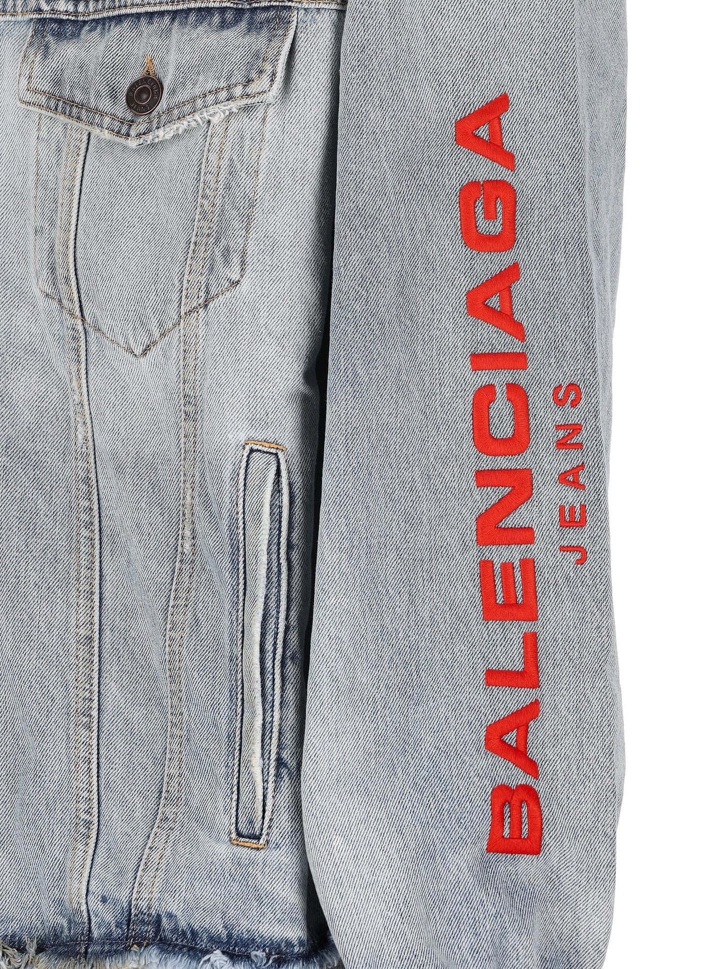 Giacca realizzata in denim. 824304 TSW824200 BALENCIAGA
