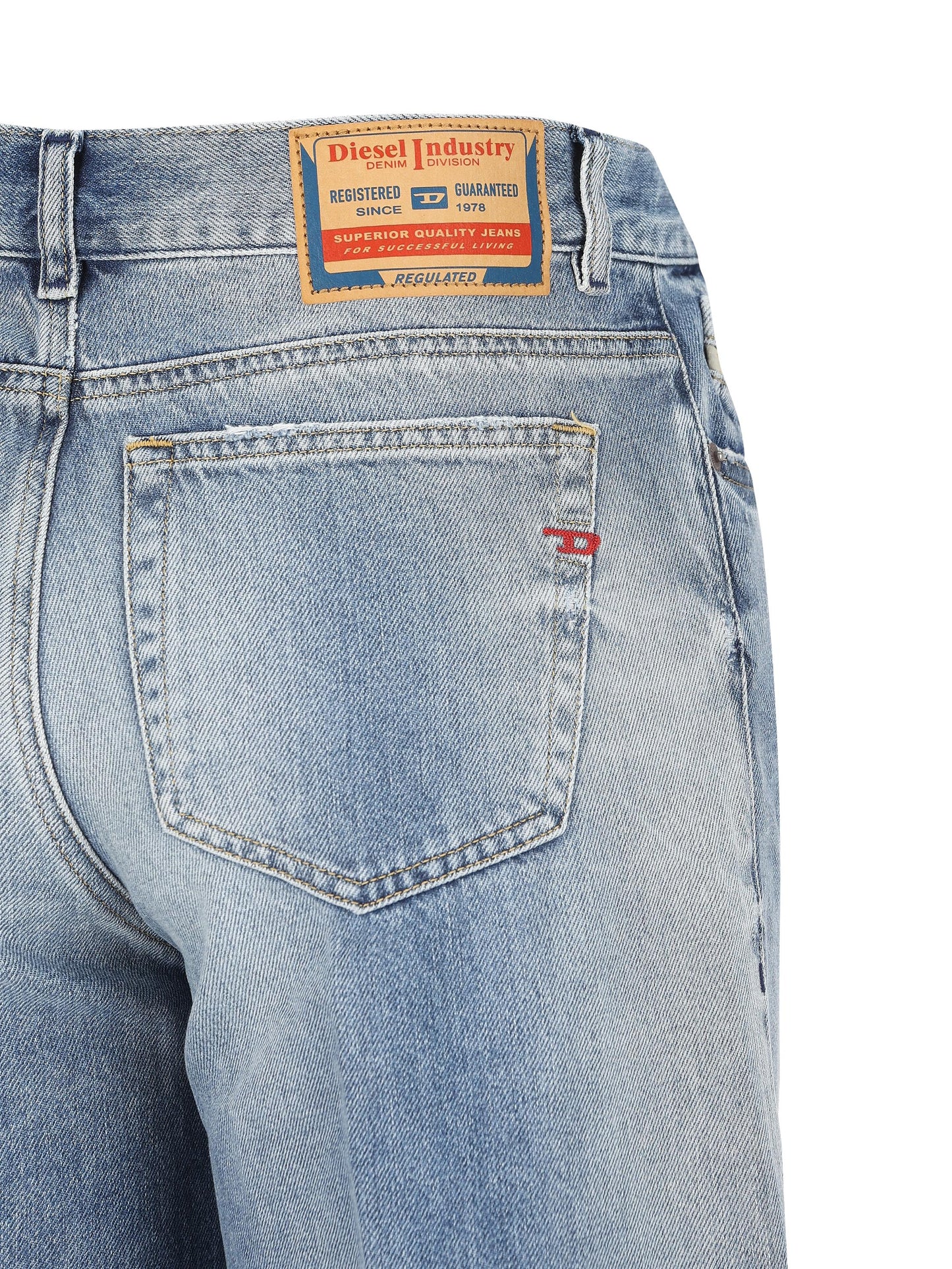 Jeans realizzati in cotone. A03625 09M0701 DIESEL