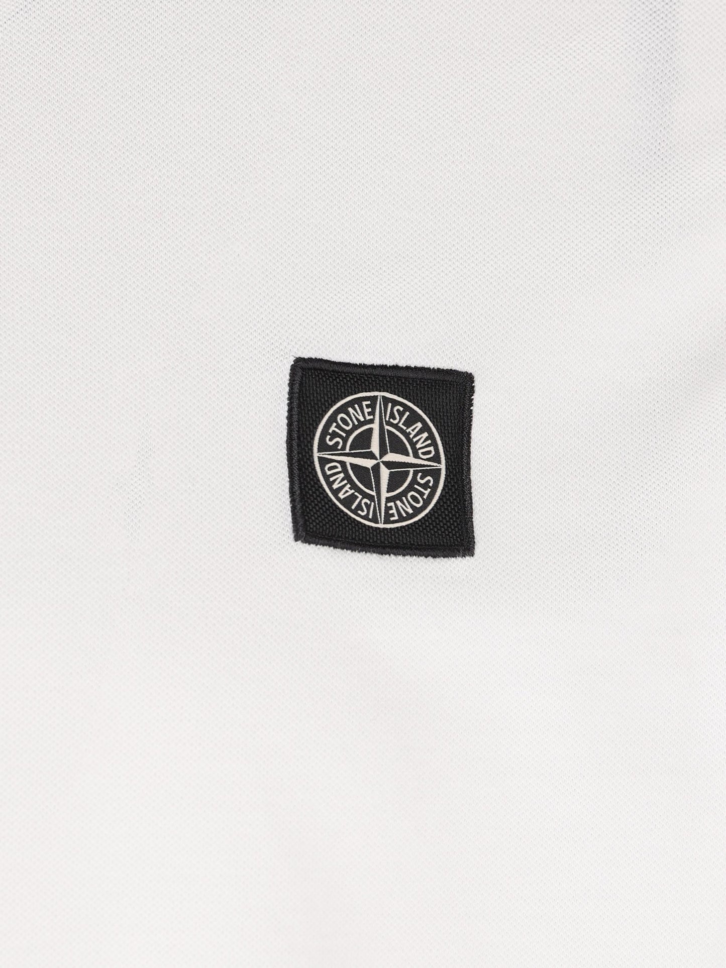Polo realizzata in cotone. 2200008 S0017V1001 STONE ISLAND