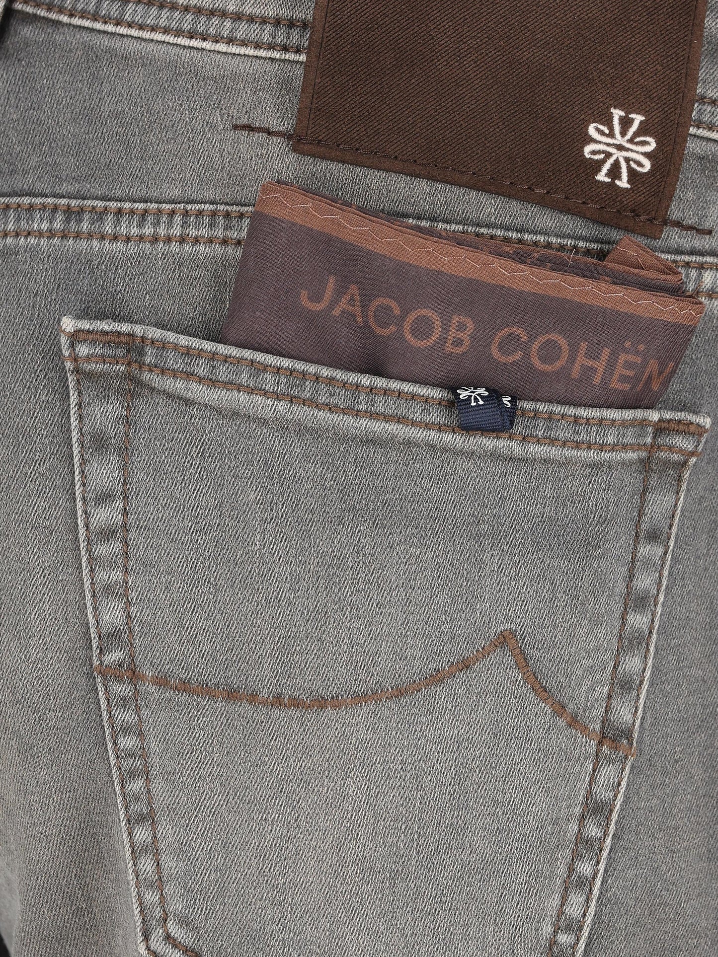 Jeans realizzati in cotone. QE015053 S3618V1800D JACOB COHËN