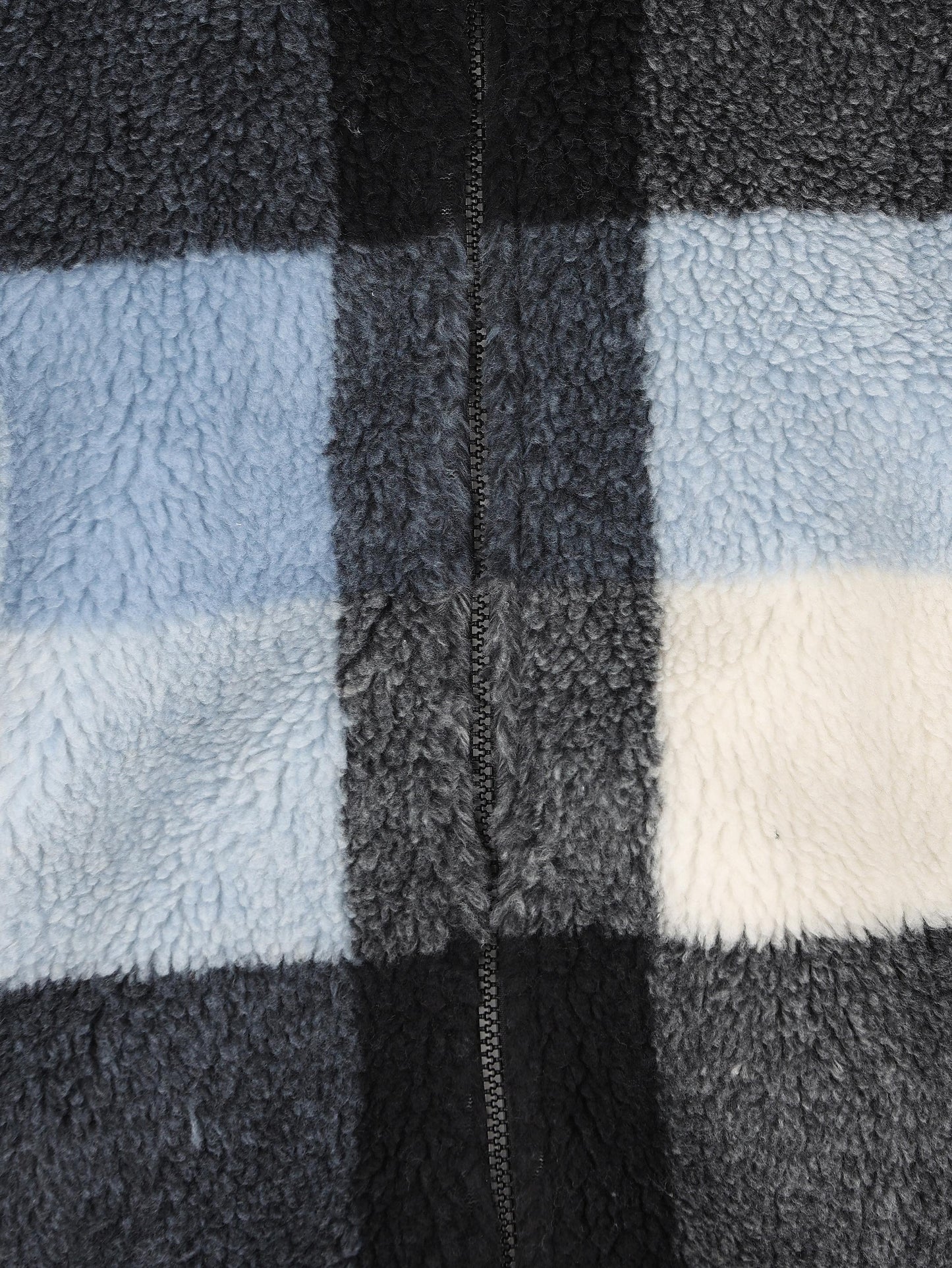 Giacca realizzata in poliestere. NP0A88TK CBY1 NAPAPIJRI