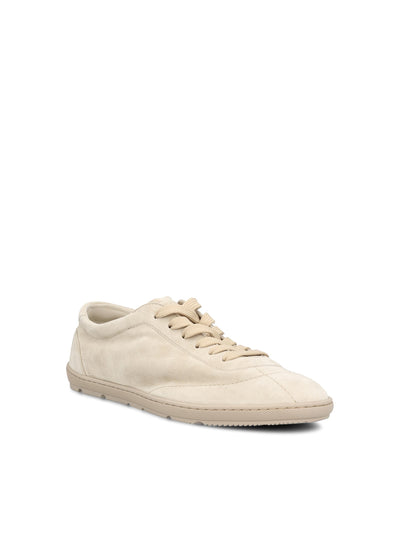 Sneakers realizzate in pelle scamosciata. MZUCAHN345 C2760 BRUNELLO CUCINELLI