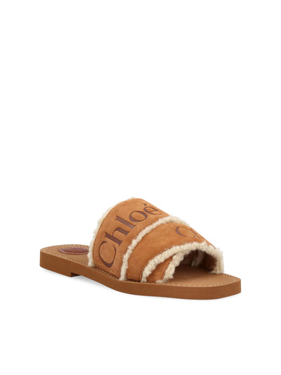 Sabot realizzate in pelle di vitello. CH25W188TX 270 CHLOE'