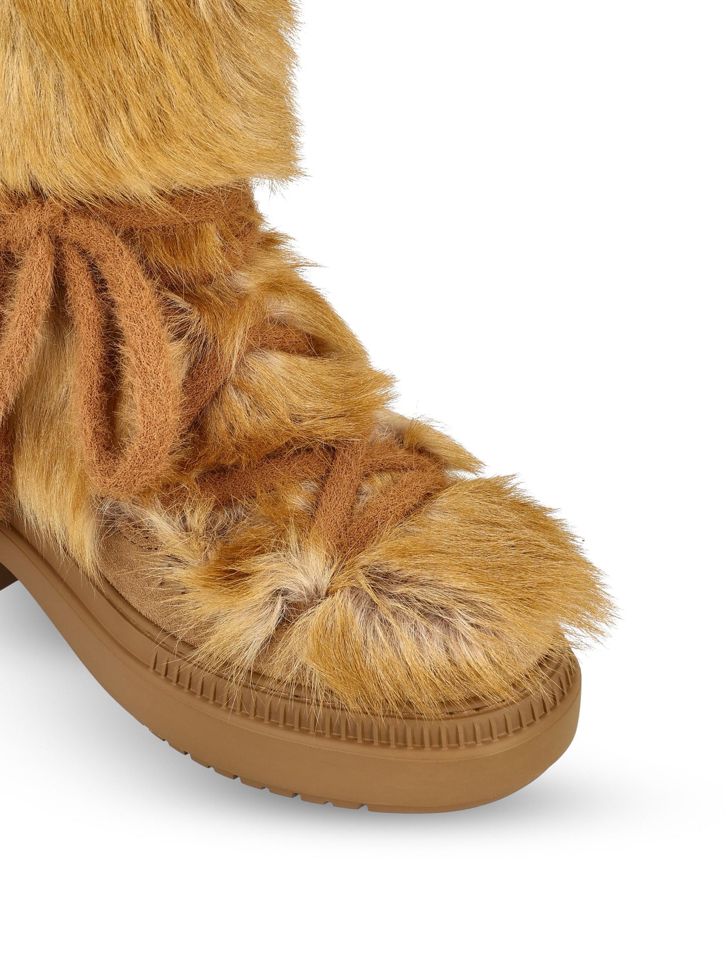 Stivali realizzati in pelle di vitello. 8T8591 AYA1F1TP5 FENDI