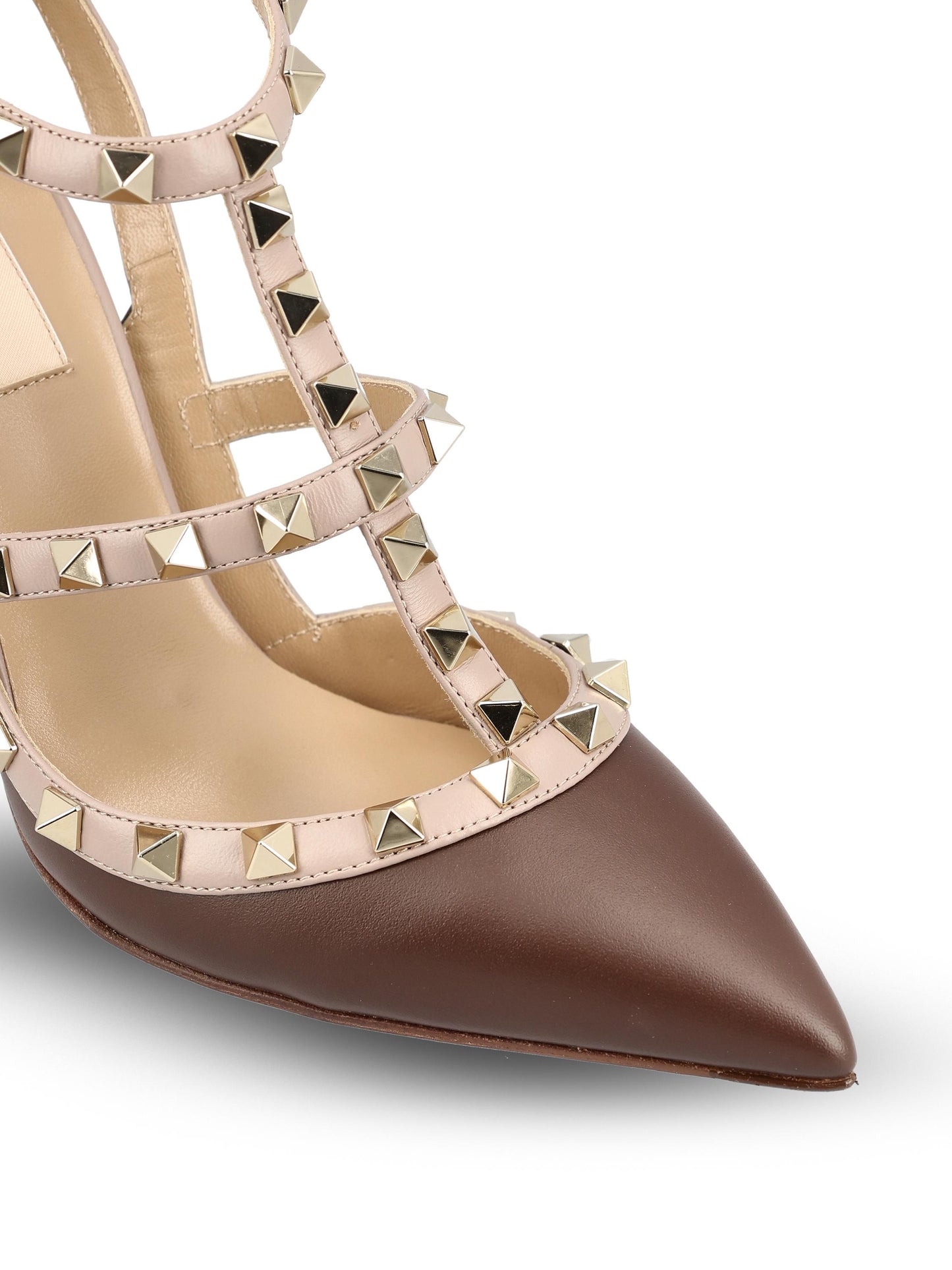Décolleté Rockstud in vitello. 7W2S0393VOD CUW VALENTINO GARAVANI
