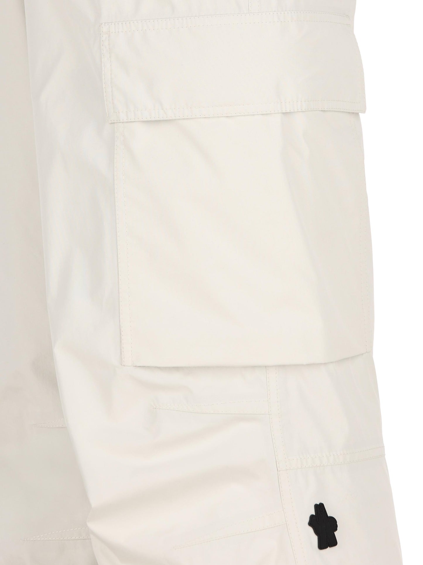 Salopette realizzata in poliestere. M2G00012 597MR036 MONCLER GRENOBLE