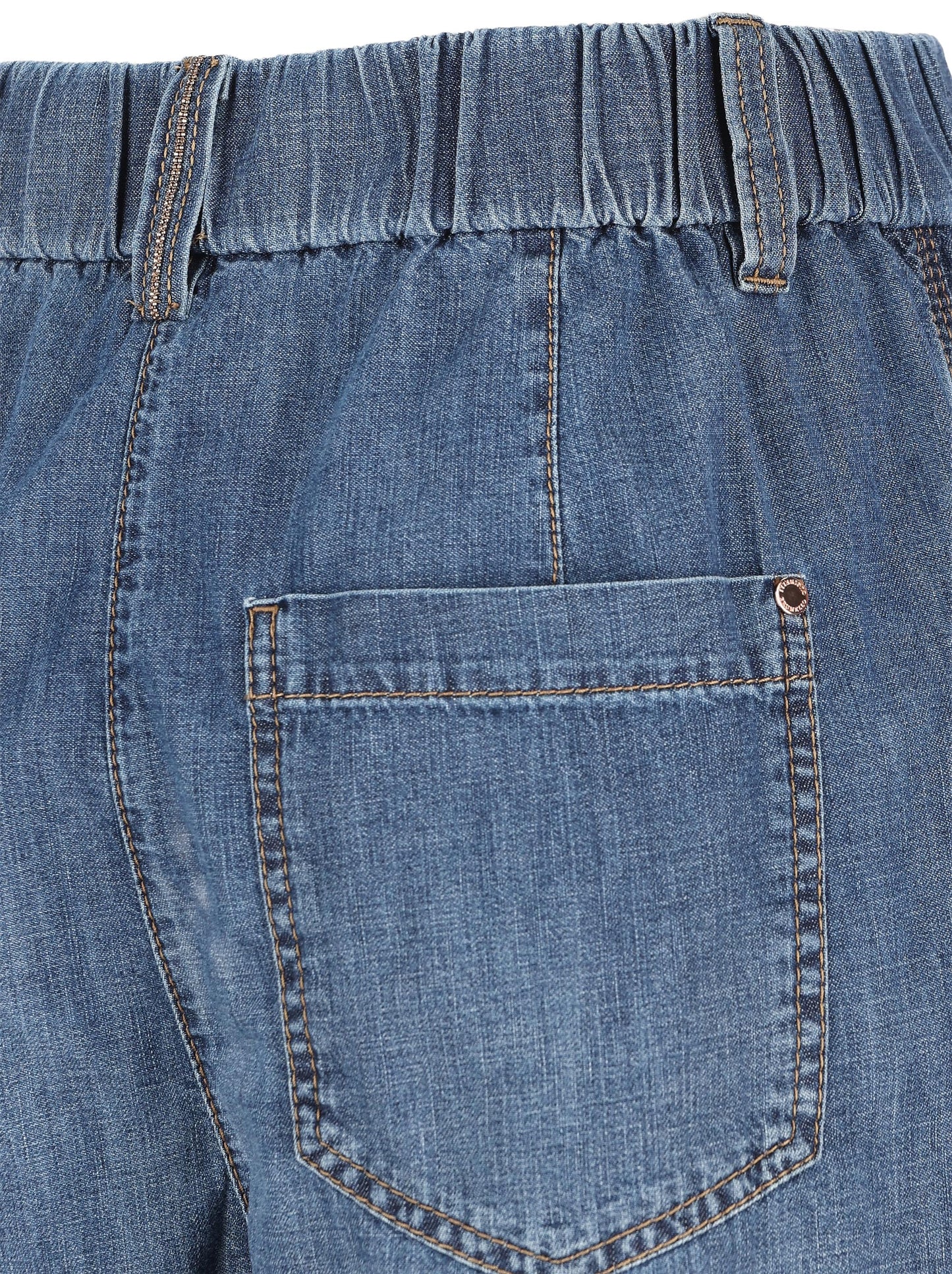 Pantaloni realizzati in cotone. MH192P5566 C9396 BRUNELLO CUCINELLI