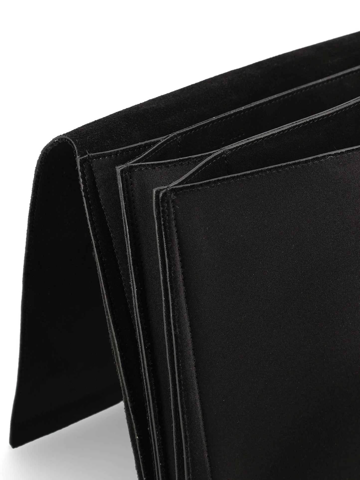 Pochette realizzata in seta e pelle. BB514EB2CK 001 GIVENCHY