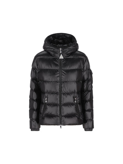 Piumino realizzato in poliammide. W1A00097 597YG999 MONCLER