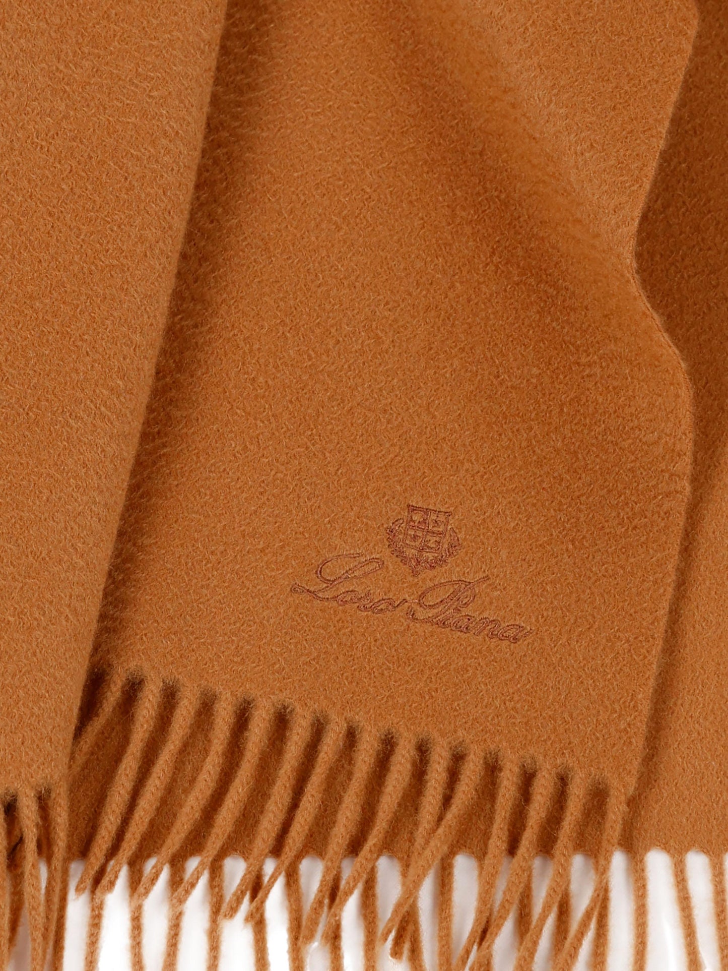 Sciarpa realizzata in cashmere. FAO3774 E008 LORO PIANA