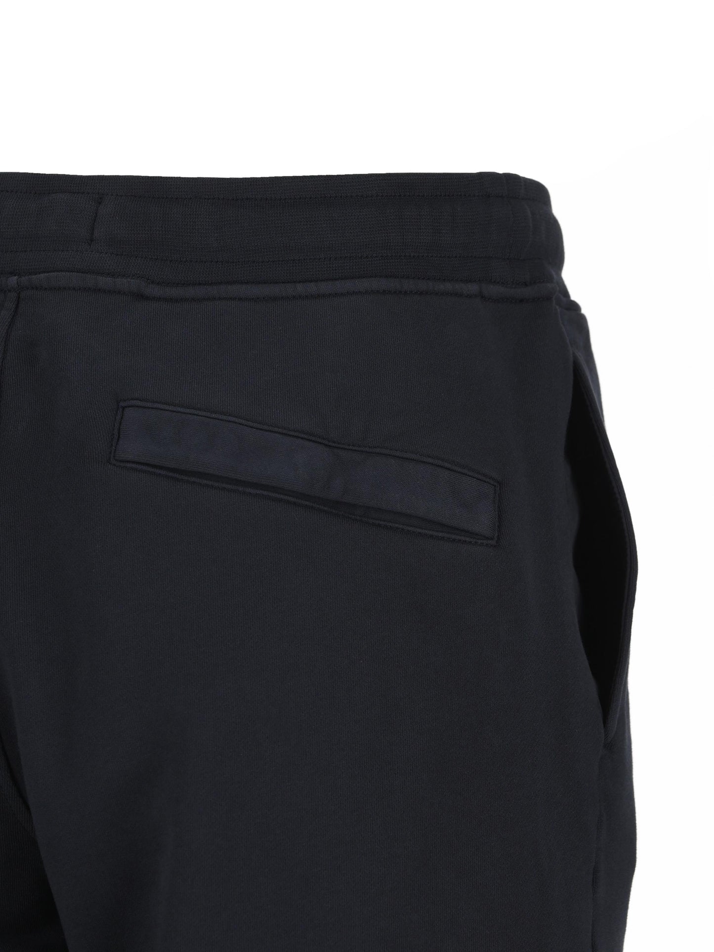 Shorts realizzati in cotone. 6200011 S0051V0020 STONE ISLAND