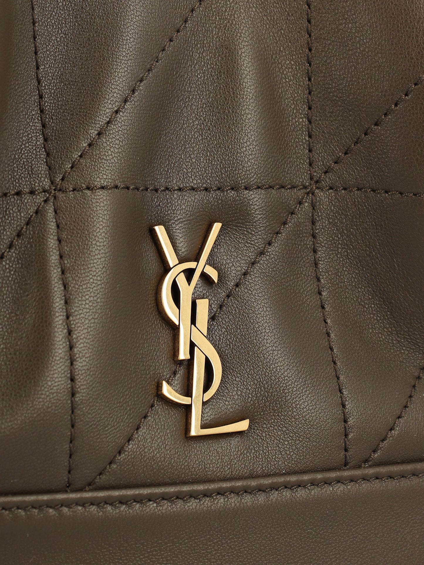 Borsa realizzata in pelle di agnello. 859174 AAB323212 SAINT LAURENT