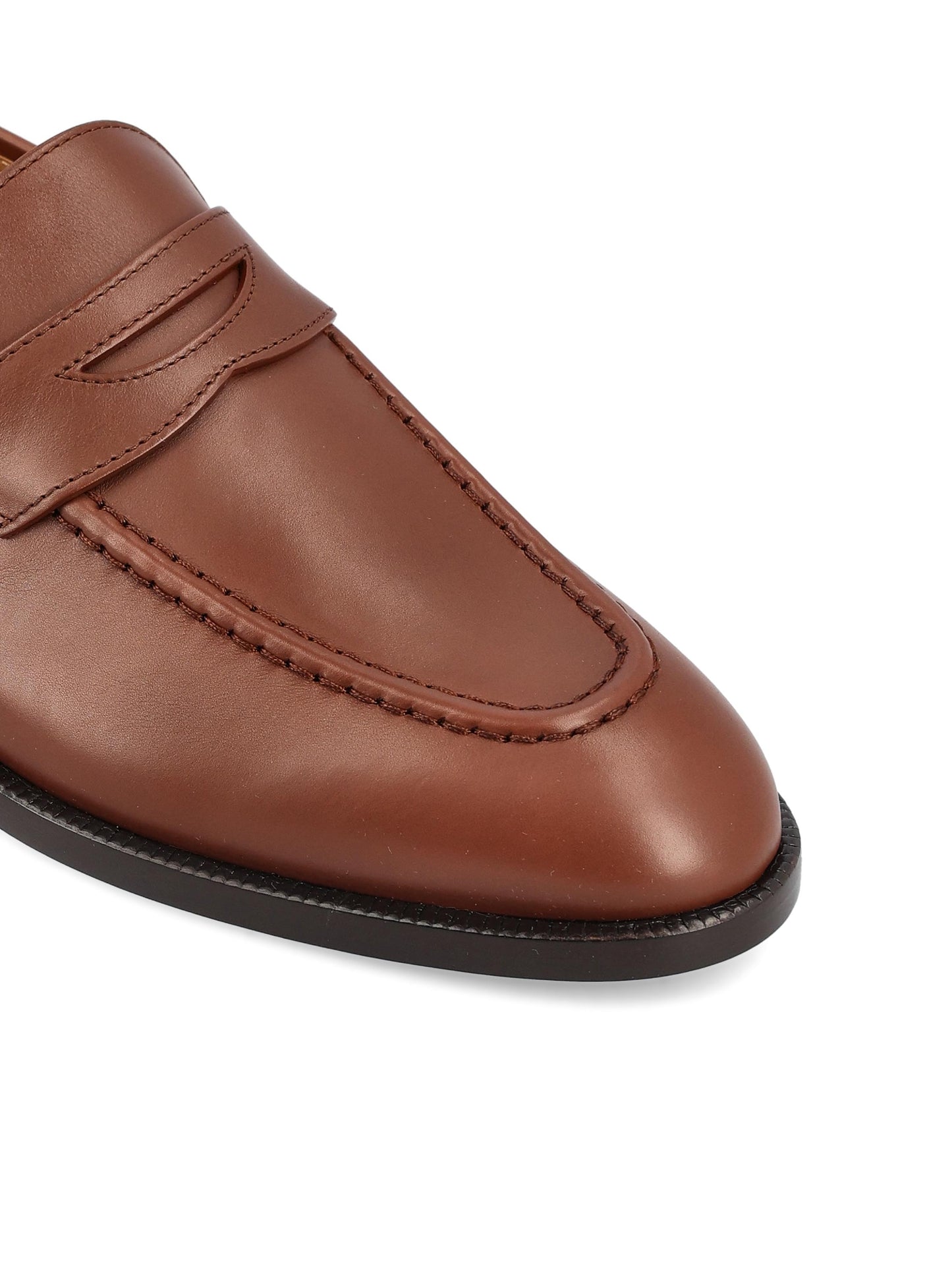 Mocassini in pelle. FAP5428 H0WR LORO PIANA