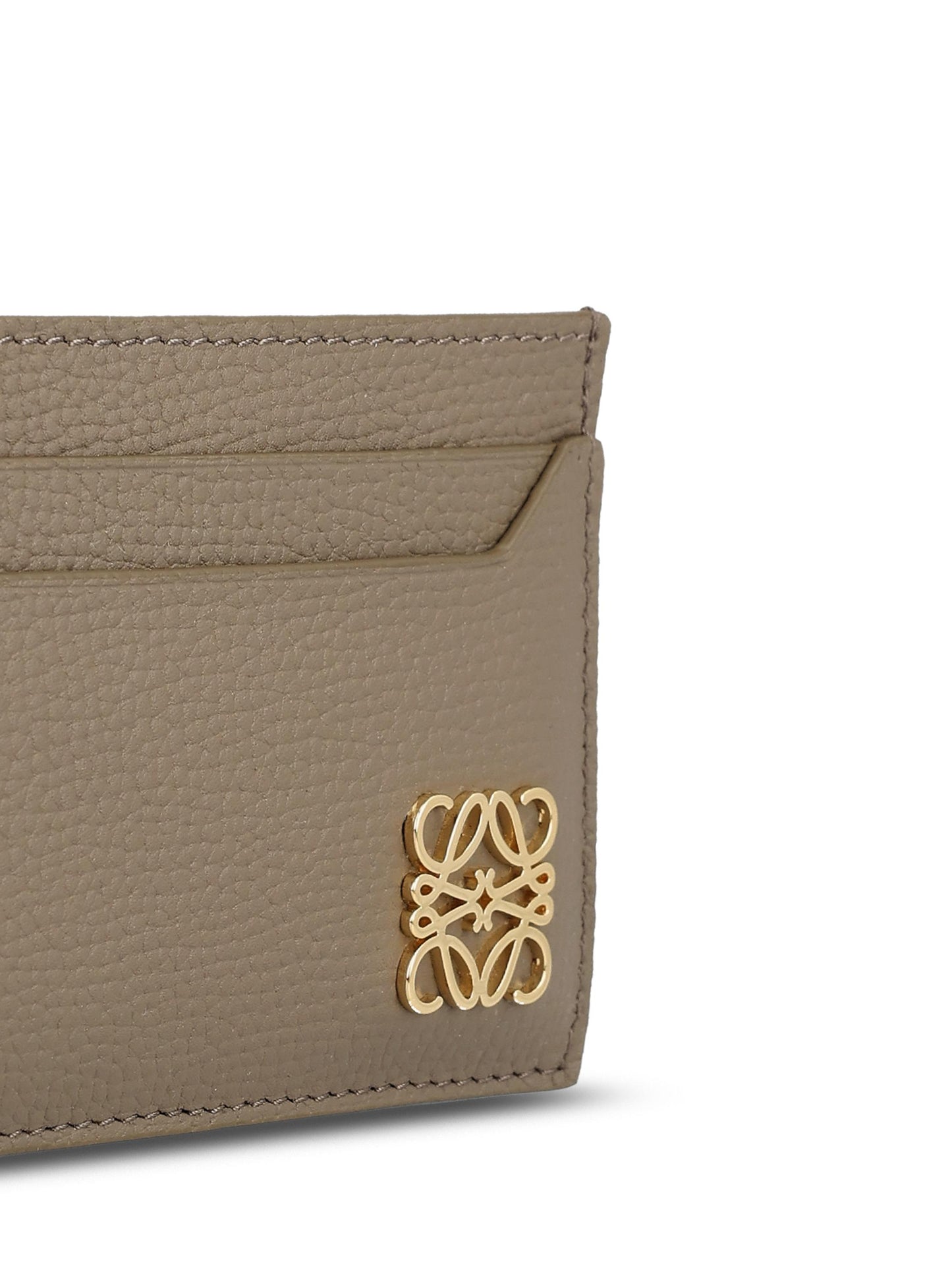 Portacarte realizzato in pelle di vitello. C821075X09 3170 LOEWE