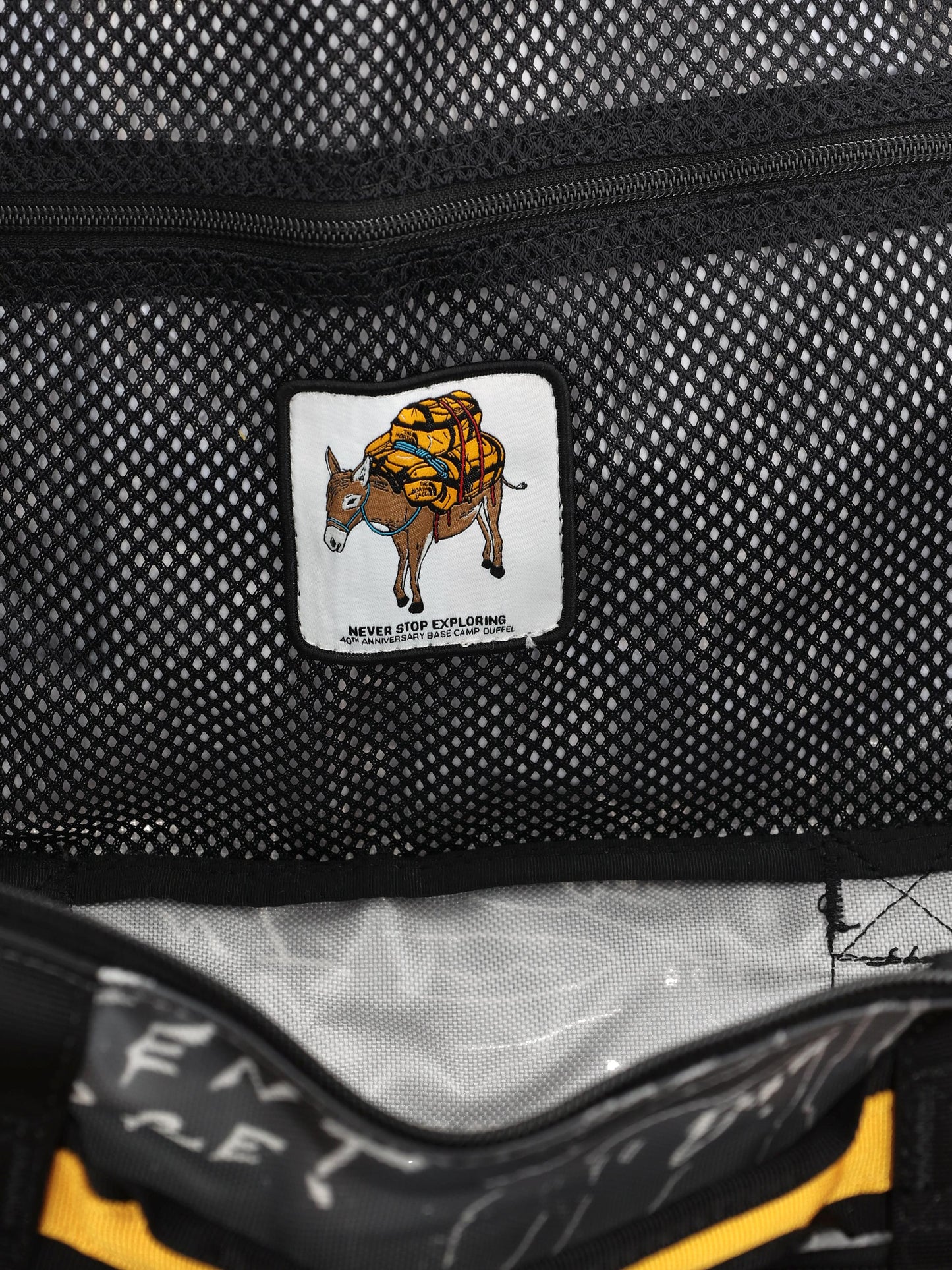 Zaino realizzato in poliestere. NF0A52SS MV31 THE NORTH FACE