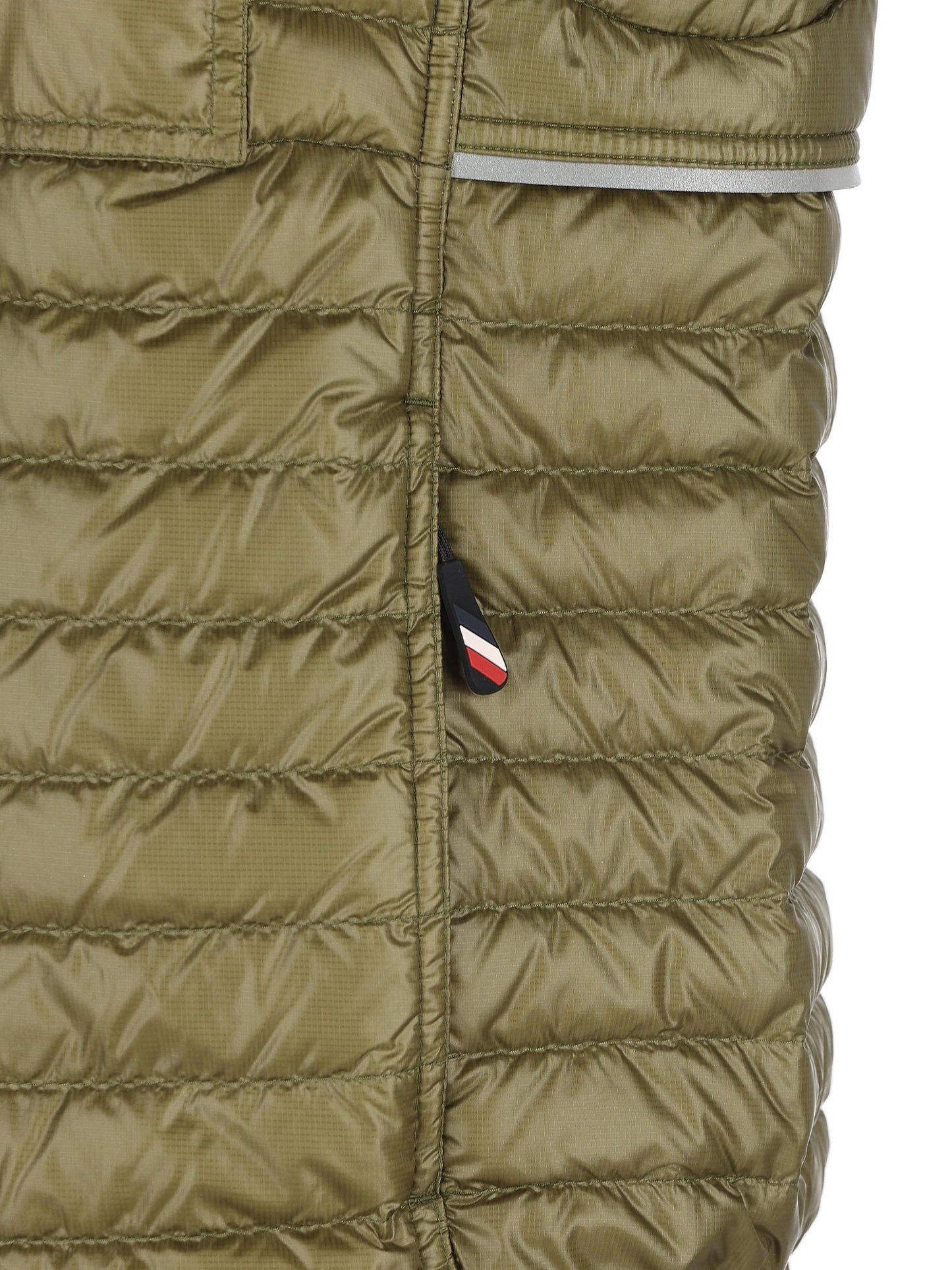 Gilet realizzato in poliammide. W1A00019 597X681N MONCLER GRENOBLE