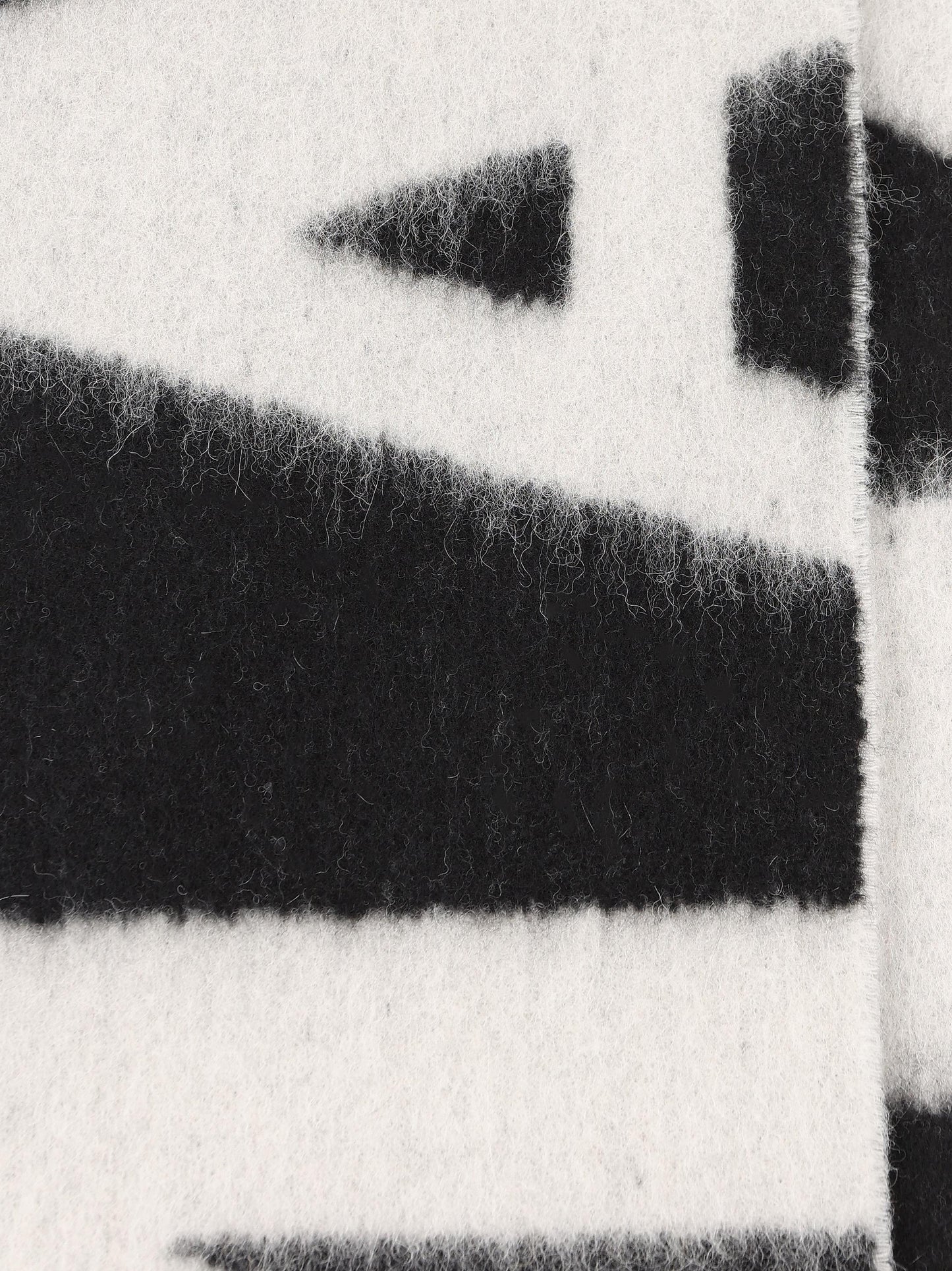 Sciarpa realizzata in alpaca e poliammide 24PEC056XFA-B1C32A ECBK ISABEL MARANT