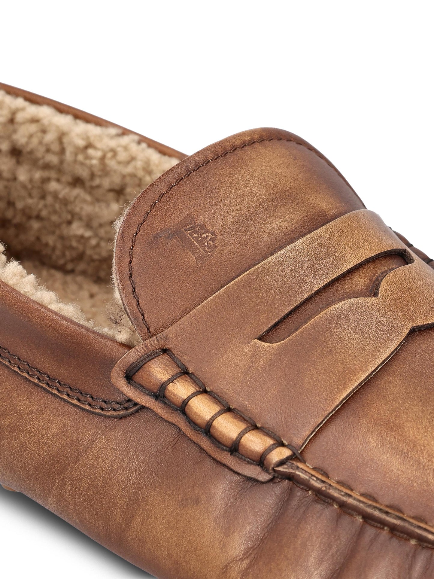 Mocassino realizzato in pelle di vitello. XXM52K00641CE7 C805 TOD'S