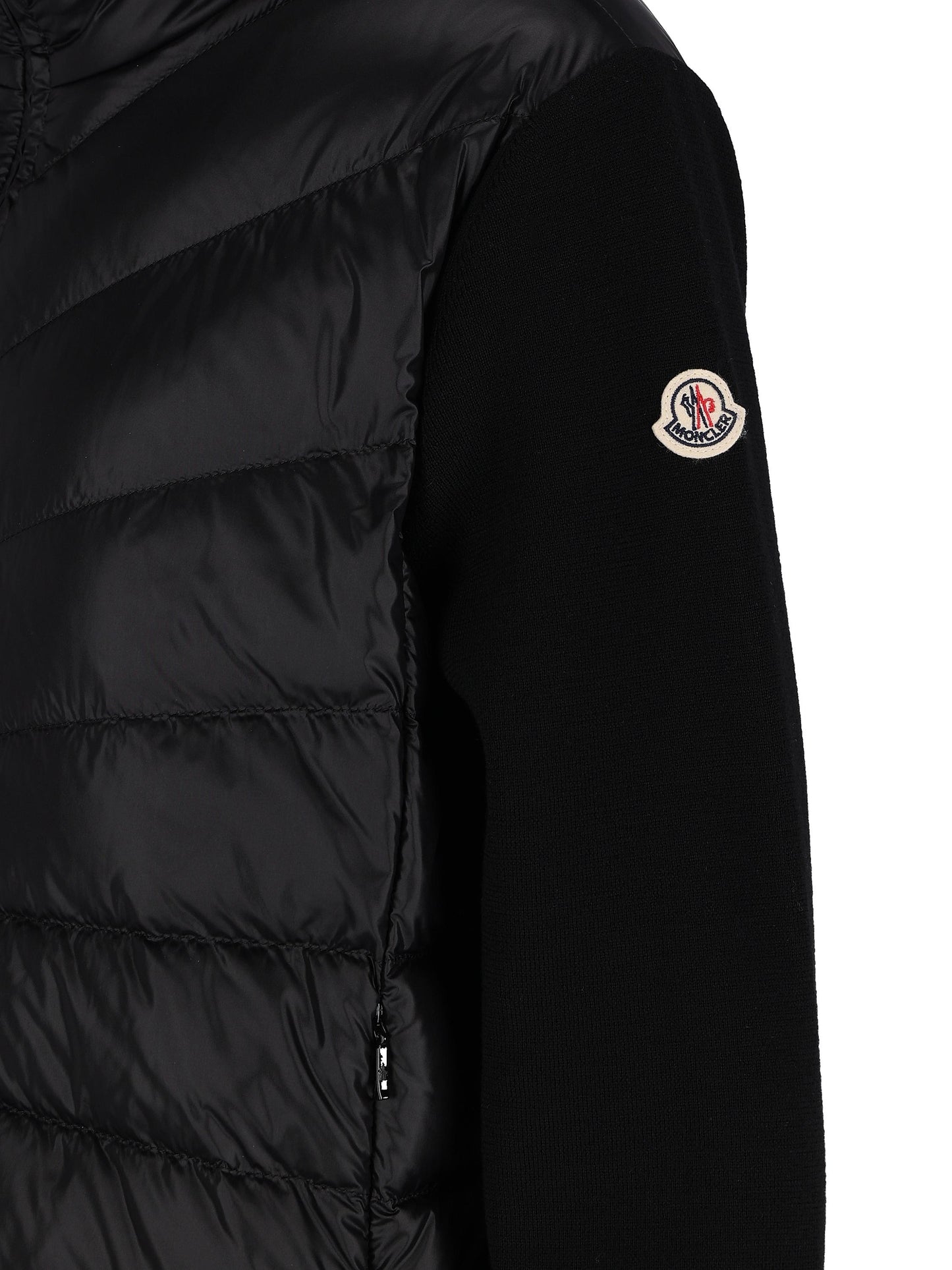 Cardigan in lana merino. W9B00024 M1131999 MONCLER