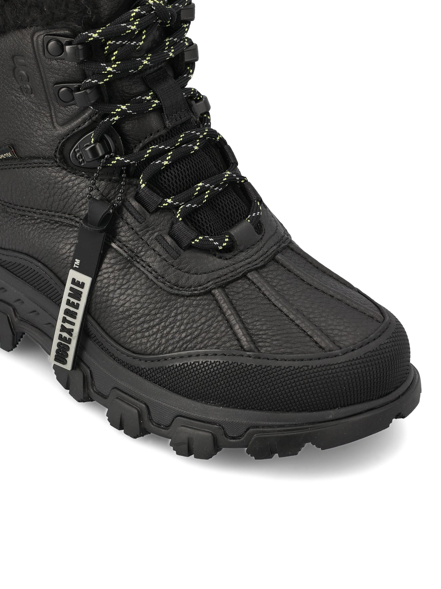 Scarponcini realizzati in pelle e materiale sintetico. 1169031 BLK UGG