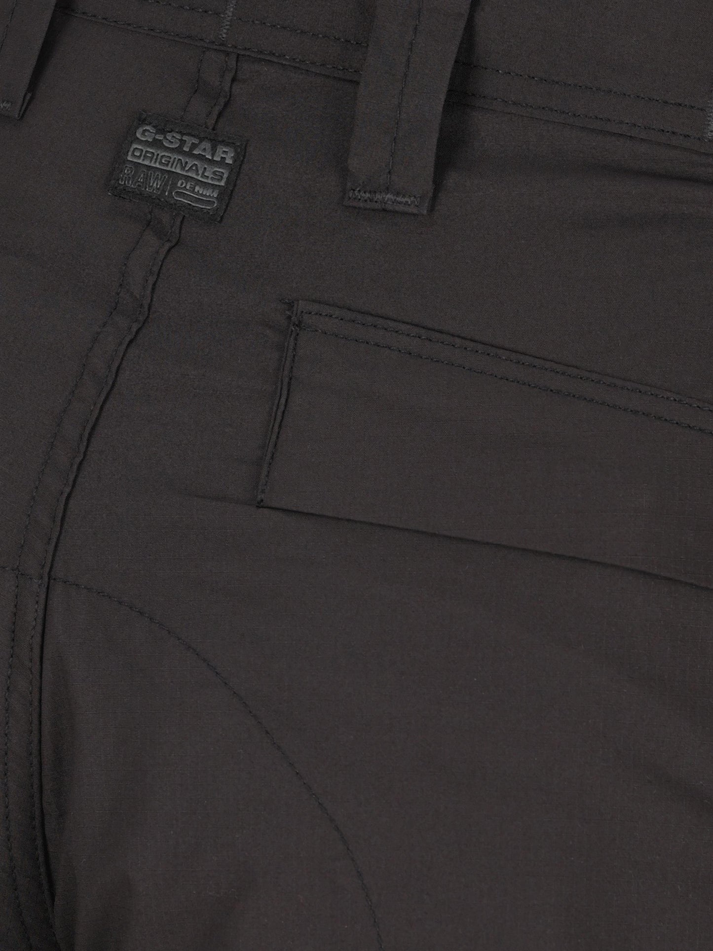 Pantaloni realizzati in cotone. D23677-D308 648 G-STAR