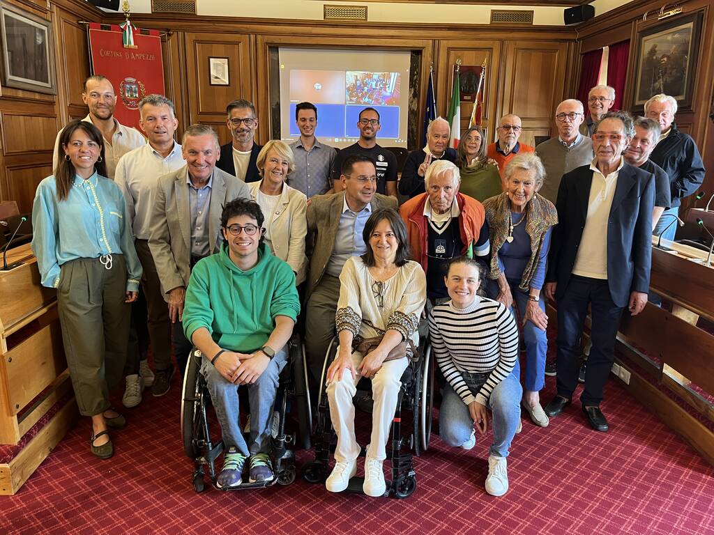 CORTINA AMBASSADOR 2026