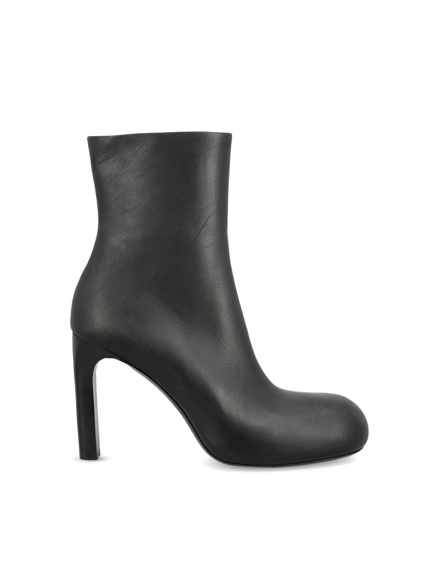 Stivali realizzati in pelle. 844897 WBDH51081 BALENCIAGA 