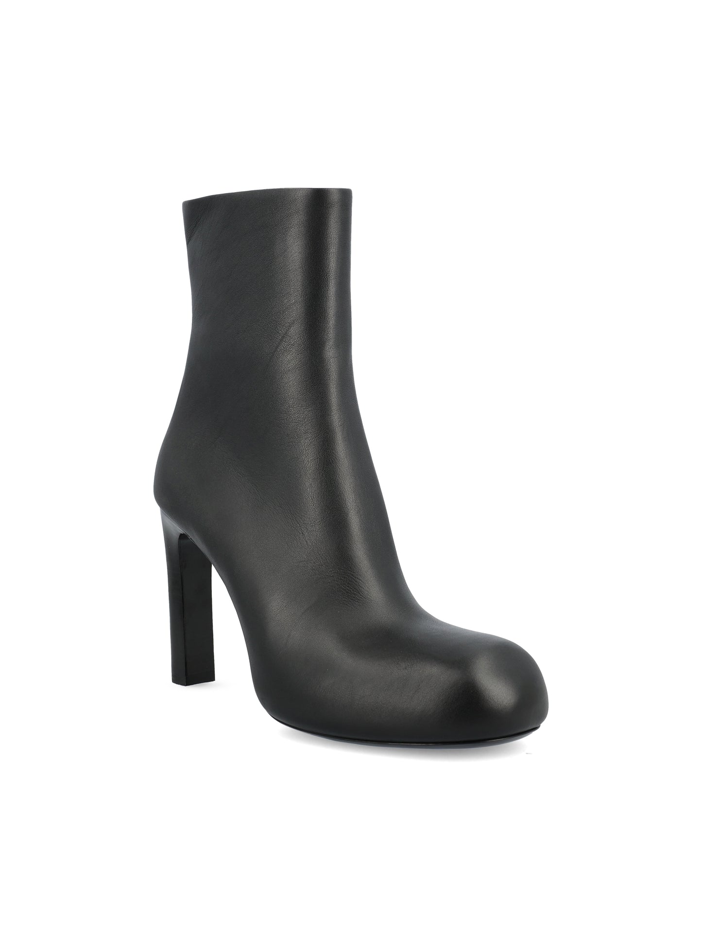 Stivali realizzati in pelle. 844897 WBDH51081 BALENCIAGA 