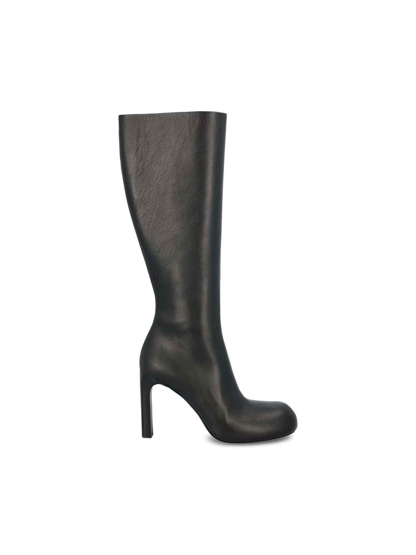 Stivale realizzato in pelle di vitello. 844899 WBDH51081 BALENCIAGA 