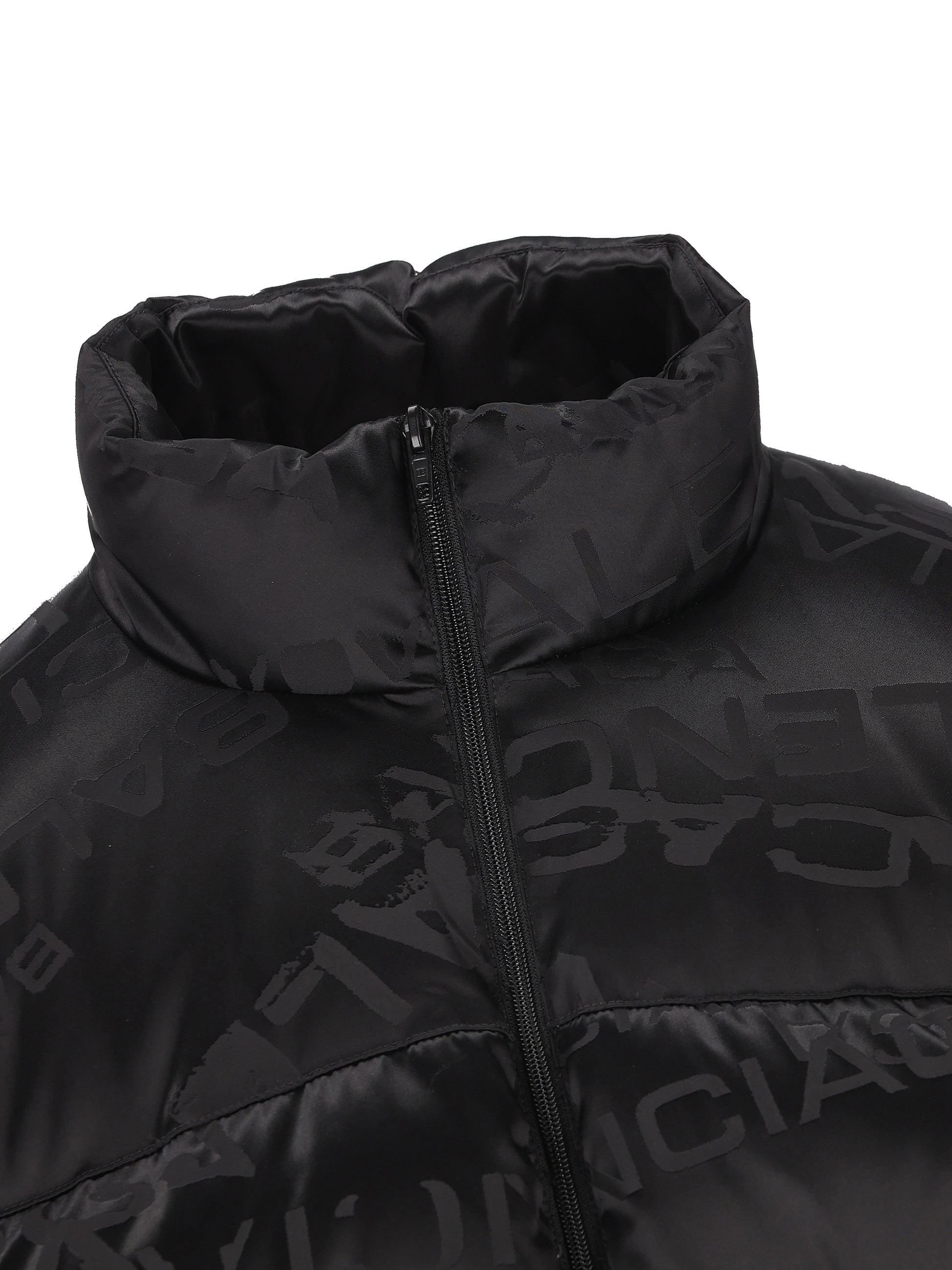 Piumino realizzato in poliammide. 850845 TTQ131000 BALENCIAGA 