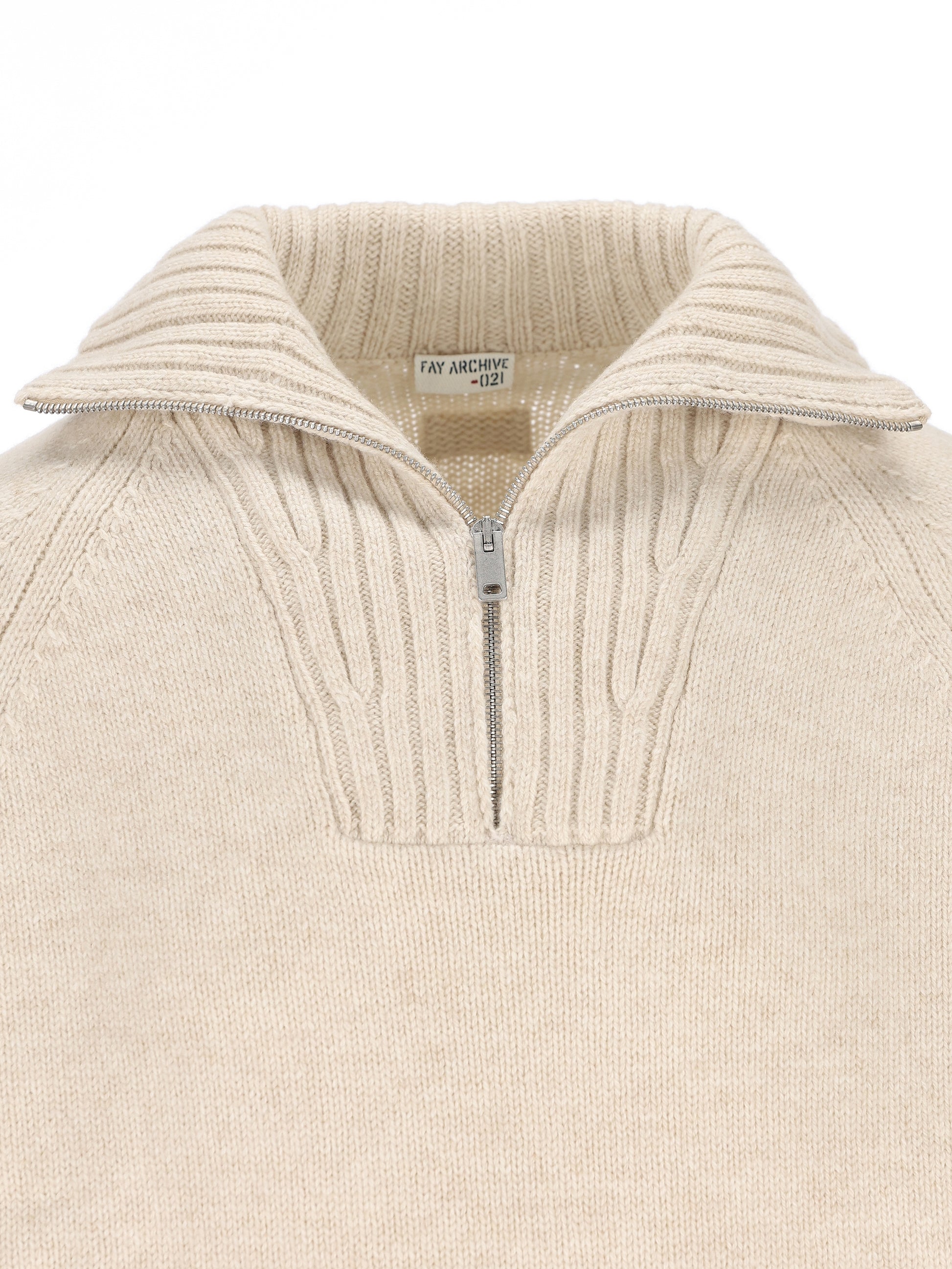 Lupetto realizzato in lana. MMMC1512790WLC B005 FAY 