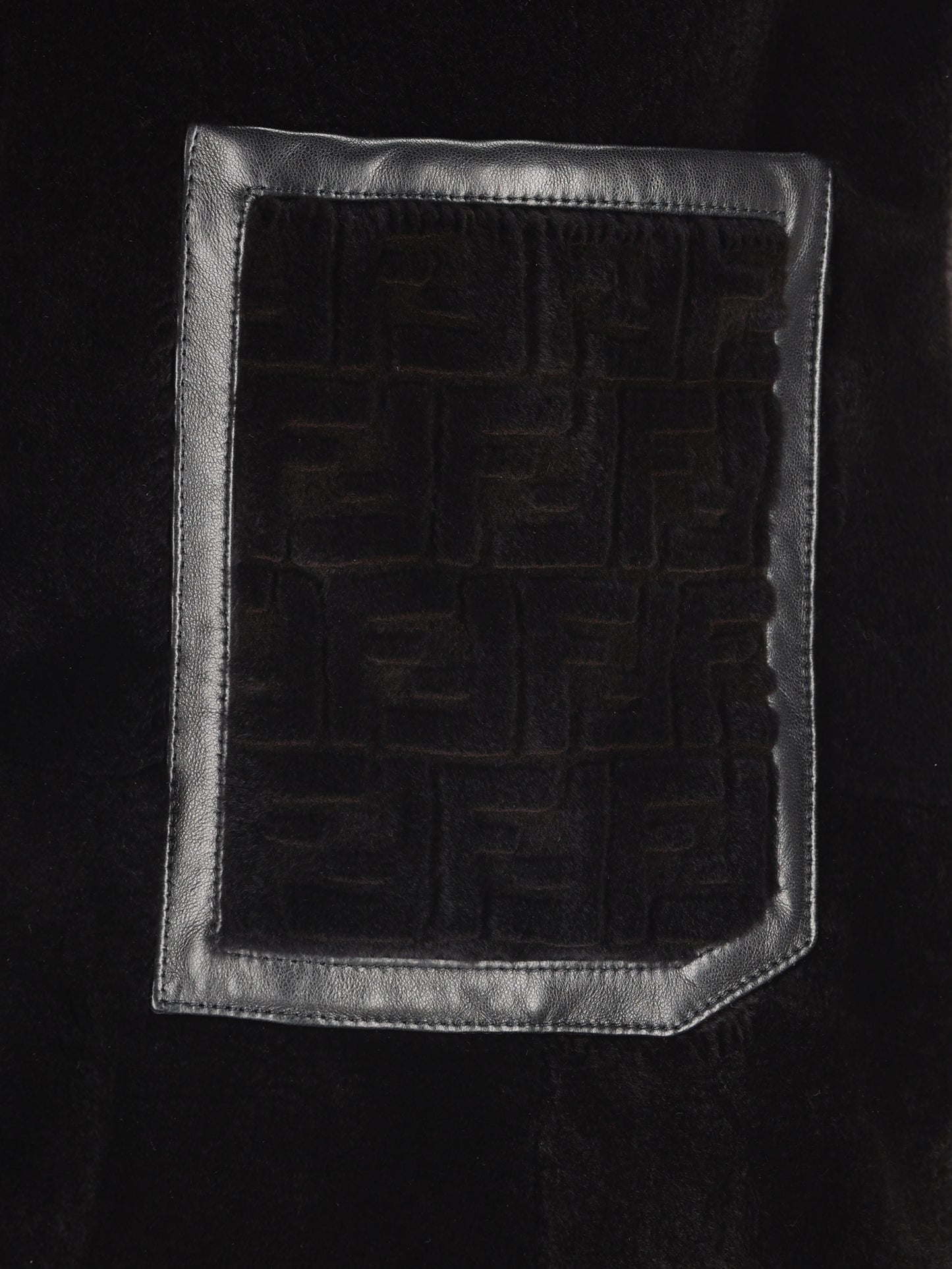 Gilet realizzato in pelliccia di visone. FMH064 AS9VF0GME FENDI 