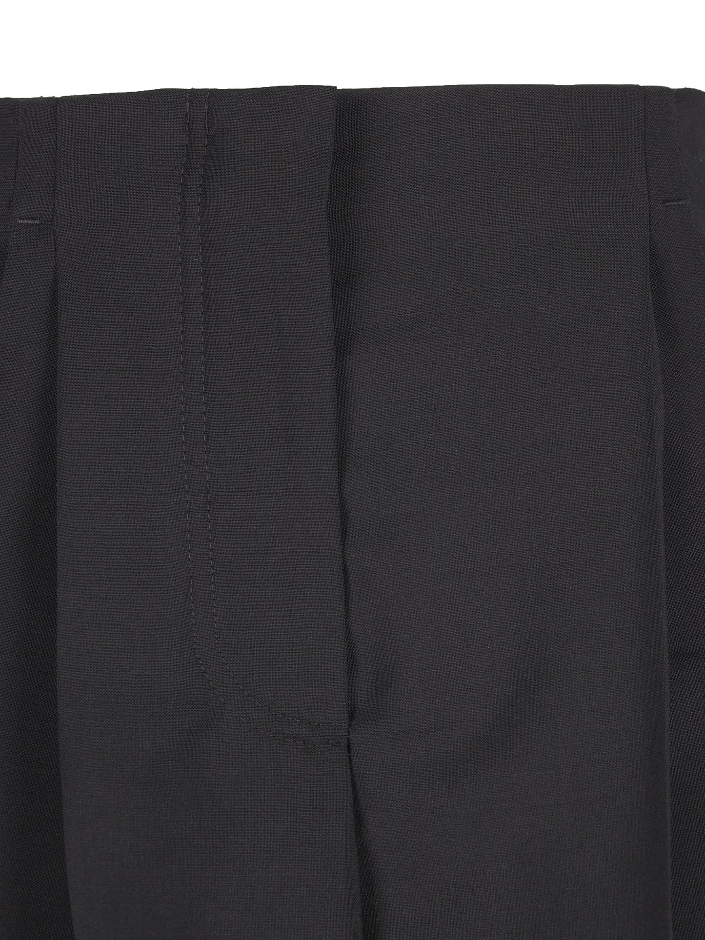 Pantaloni realizzati in lana e mohair. FR6655 AQ3HF0GME FENDI 