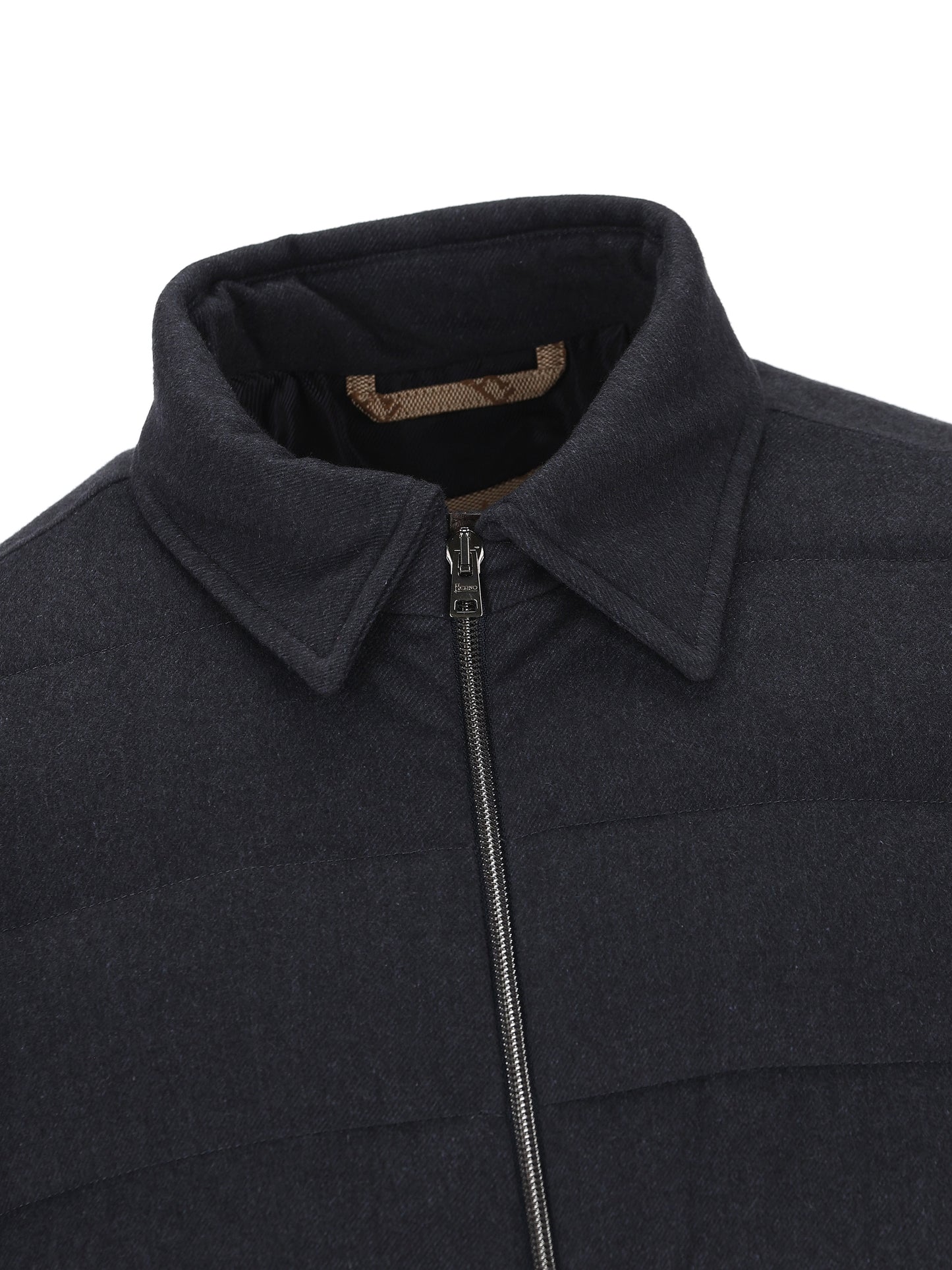 Piumino in seta e cashmere. PI001261U 380879200 HERNO 