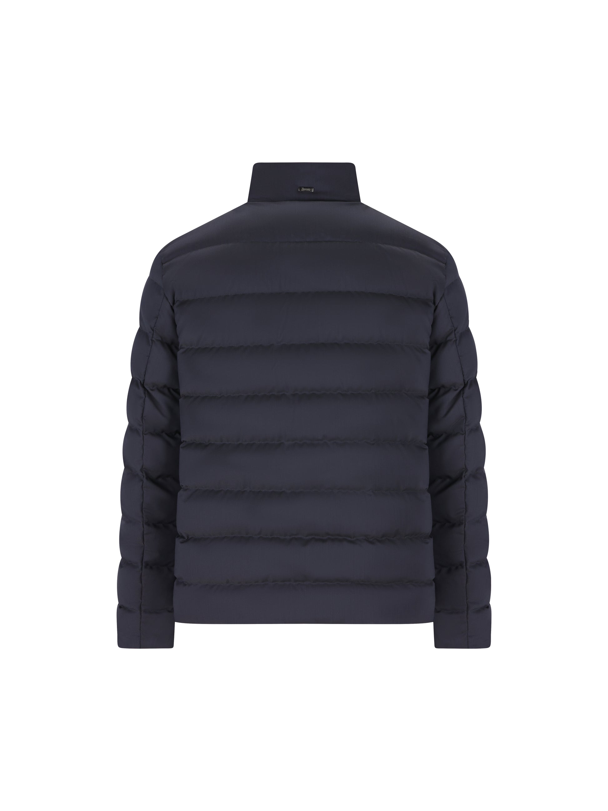 Piumino realizzato in misto lana vergine. PI001262U 127369200 HERNO 