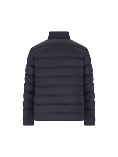Piumino realizzato in misto lana vergine. PI001262U 127369200 HERNO 