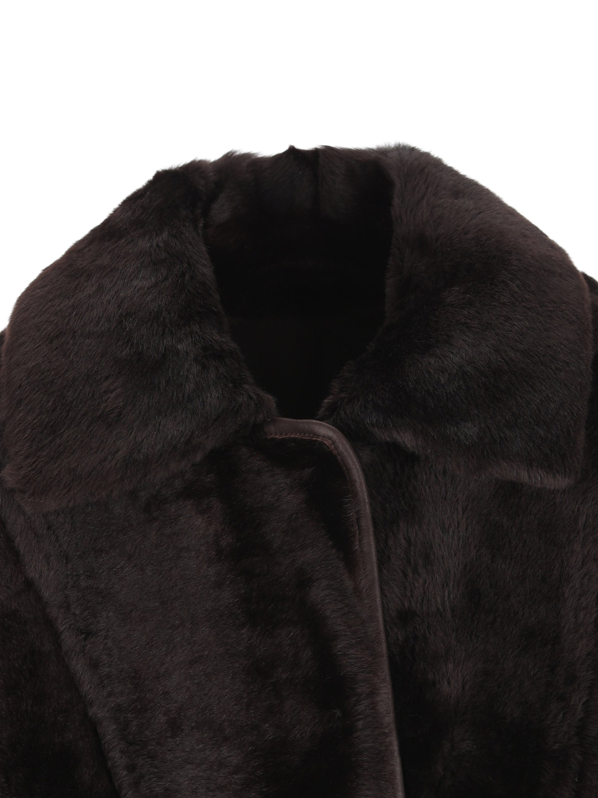 Cappotto realizzato in montone. 2521416015600 002 MAX MARA - ATELIER 