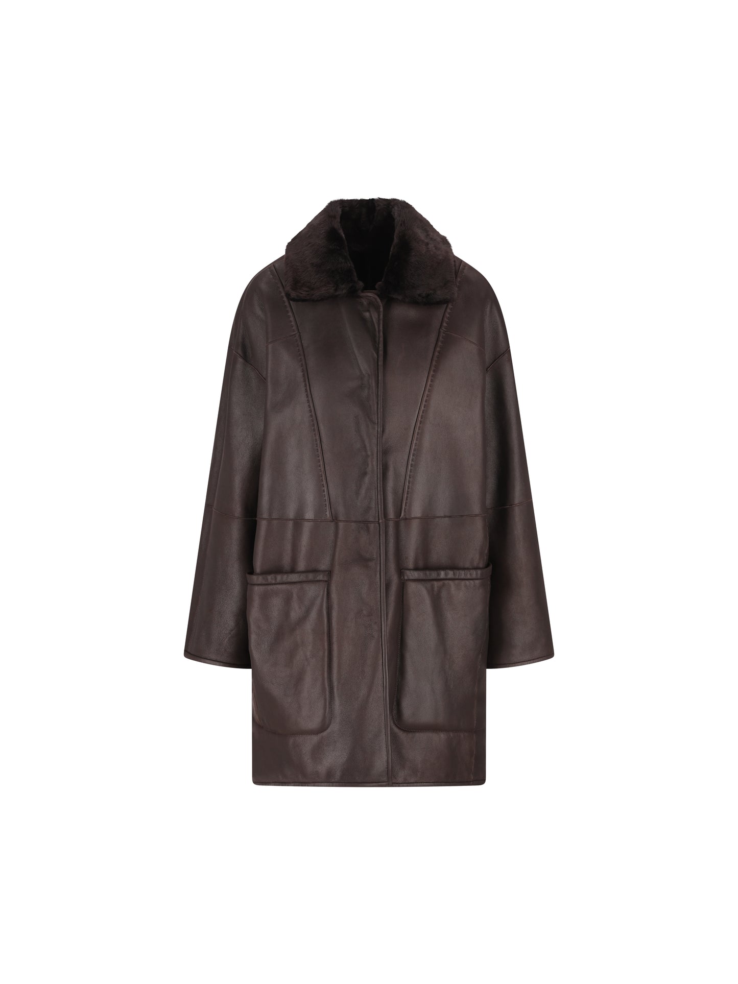 Cappotto realizzato in montone. 2521416015600 002 MAX MARA - ATELIER 
