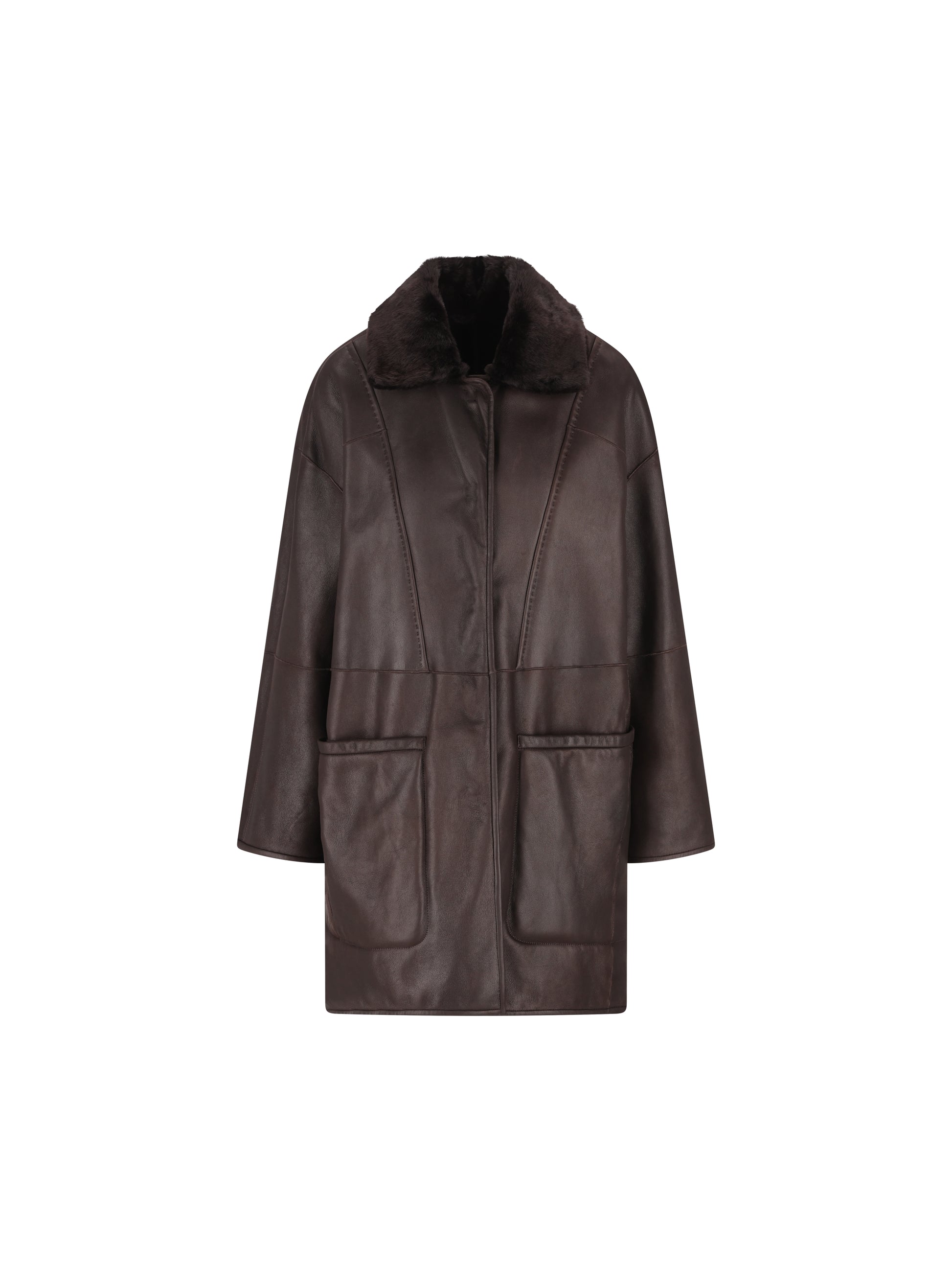 Cappotto realizzato in montone. 2521416015600 002 MAX MARA - ATELIER 