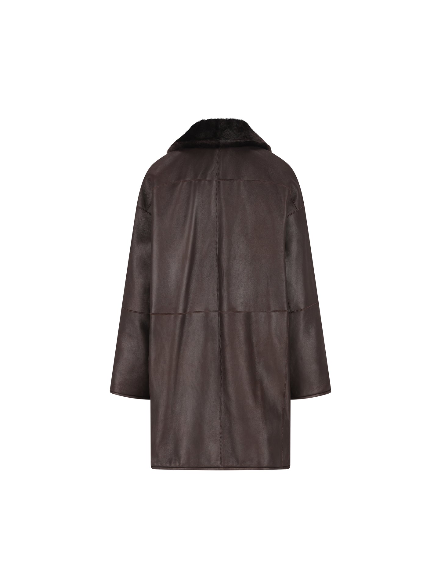 Cappotto realizzato in montone. 2521416015600 002 MAX MARA - ATELIER 