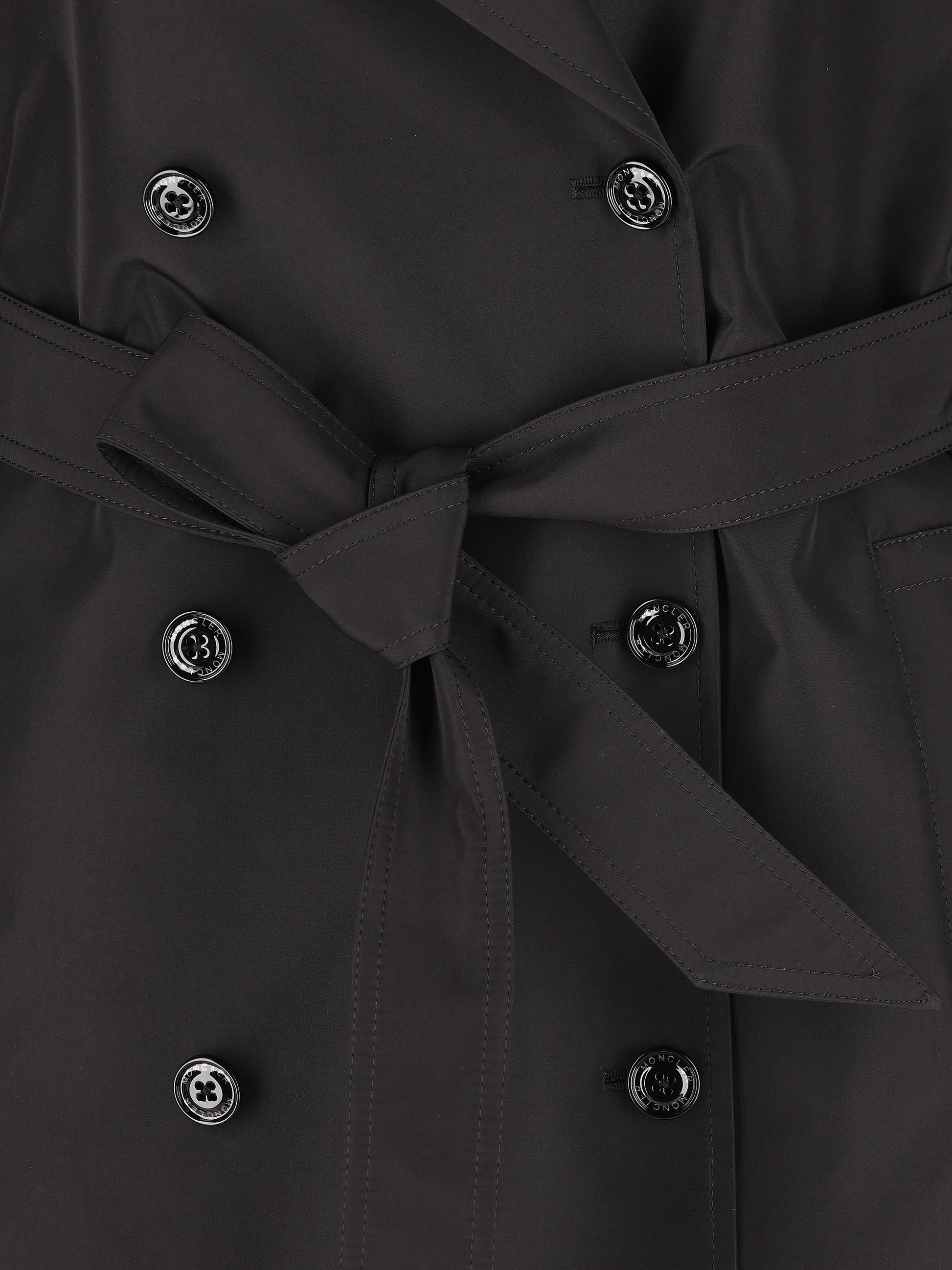 Cappotto realizzato in poliestere. W1C00005 M6518999 MONCLER - EDWARD ENNINFUL 