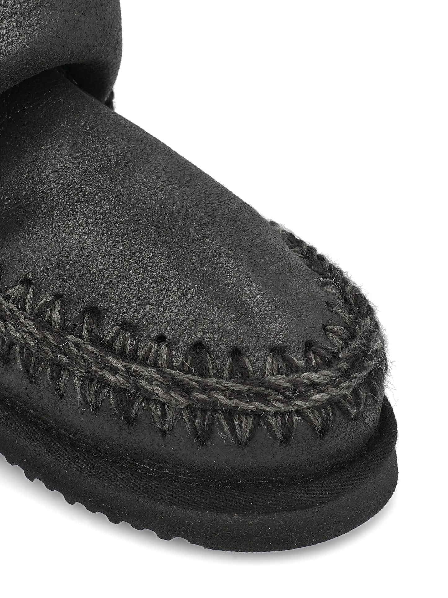 Stivali realizzati in pelle di montone. FW101036B CBKG MOU 
