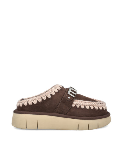 Slide realizzate in vera pelle di montone. FW531001A MOCHA MOU 