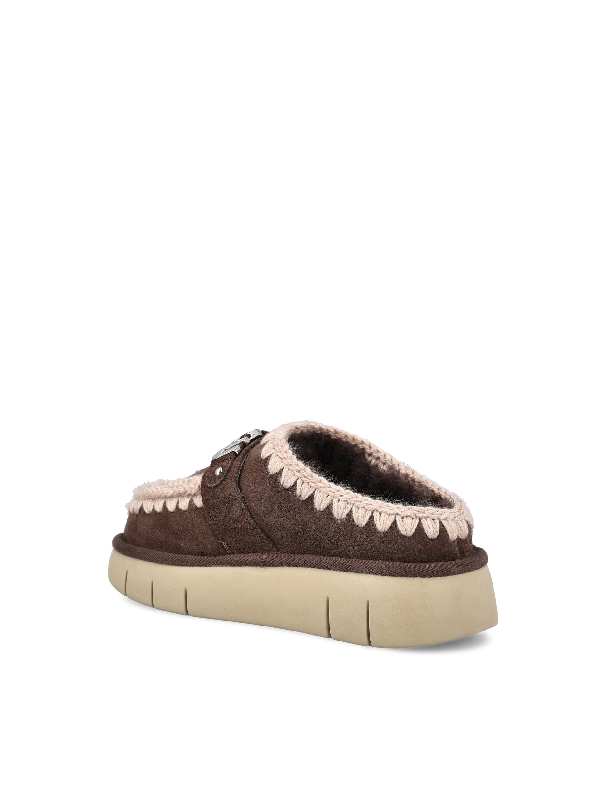 Slide realizzate in vera pelle di montone. FW531001A MOCHA MOU 