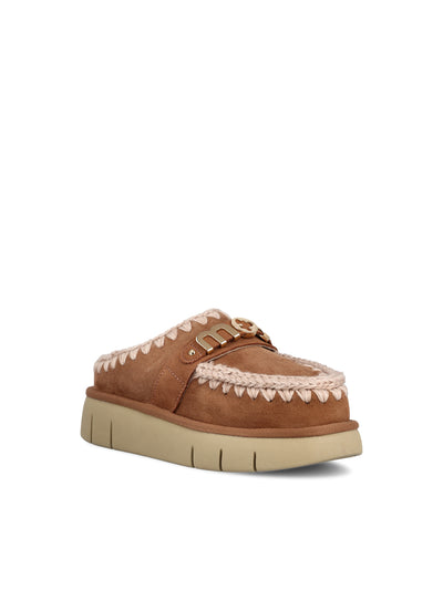 Slide realizzate in vera pelle di montone. FW531001A PKBRO MOU 