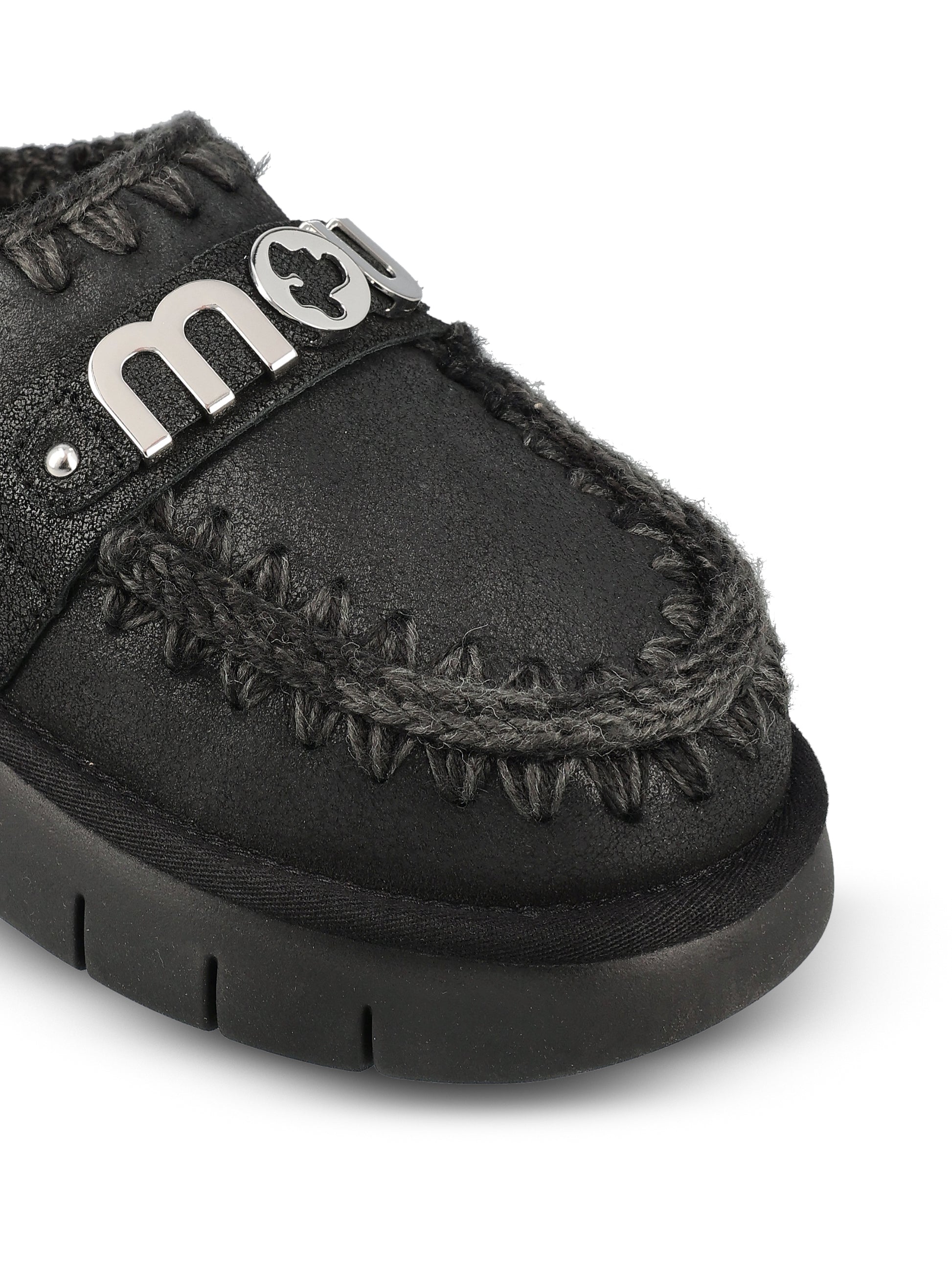 Sabot realizzati in pelle. FW531001B CBKG MOU 