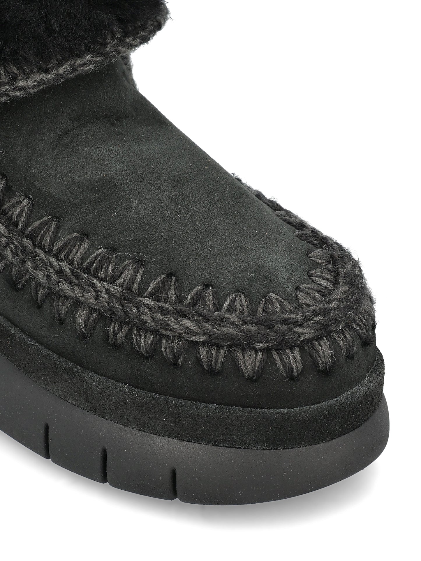 Sneakers realizzate in suede. FW751000A BKB MOU 