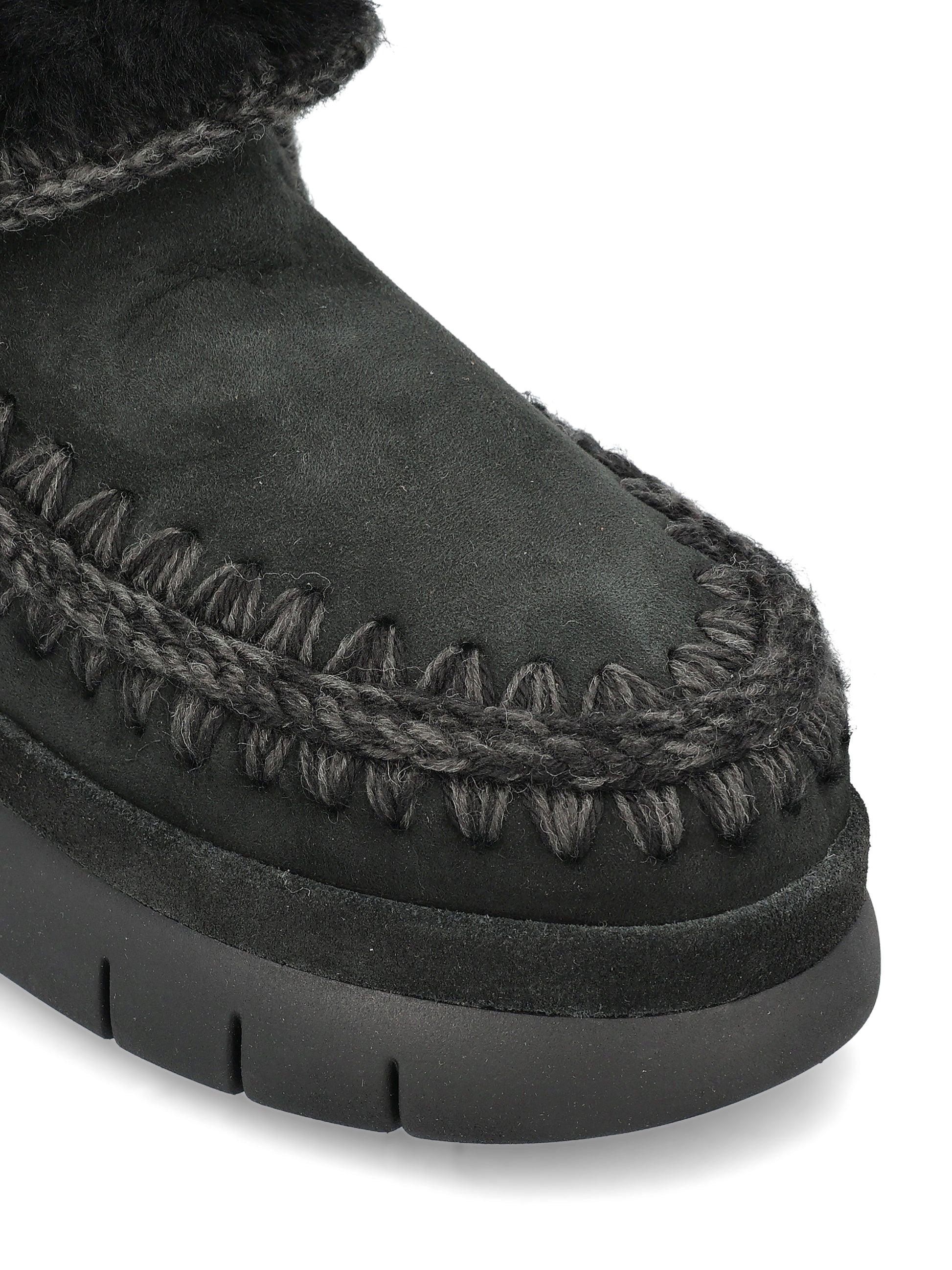 Sneakers realizzate in suede. FW751000A BKB MOU 